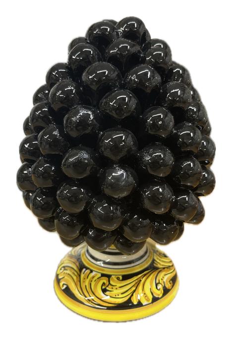 Pigna siciliana in ceramica nera con piede decorato giallo Produzione artigianale di Caltagirone H 20cm