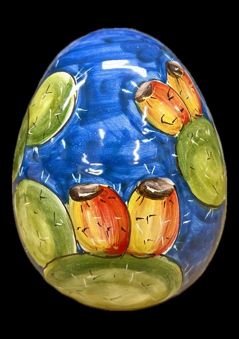 Uovo in ceramica siciliana con fichi d'india Produzione artigianale di Santo Stefano di Camastra h.20cm
