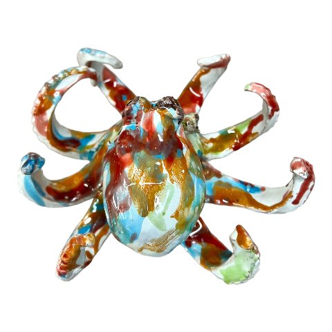 Polpo in ceramica siciliana multicolore su fondo bianco Produzione artigianale di Palermo lunghezza 20cm