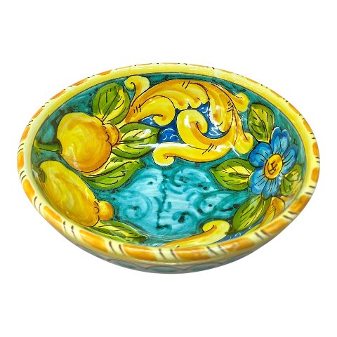 Ciotola centrotavola in ceramica siciliana con limoni decoro ornato fondo verde ramina Produzione artigianale di Santo Stefano di Camastra Diametro 20cm