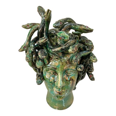 Testa di moro collezione I Miti modello Medusa decoro verde con sfumature terracotta Produzione artigianale di Palermo h.40cm