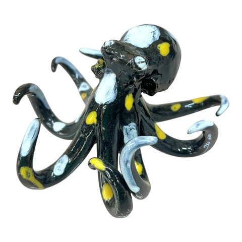 Polpo ornamentale in ceramica siciliana decoro nero a pois Produzione artigianale di Palermo lunghezza 15cm