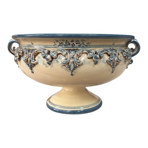 Alzata centrotavola decoro monocromatico blu antico in ceramica siciliana Produzione artigianale di Caltagirone Ceramiche Sofia Diametro 30cm