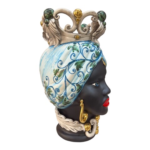 Testa di Moro Diana in ceramica siciliana decoro seicento celeste con dettagli in oro sfere verdi Produzione artigianale di Caltagirone h.40cm