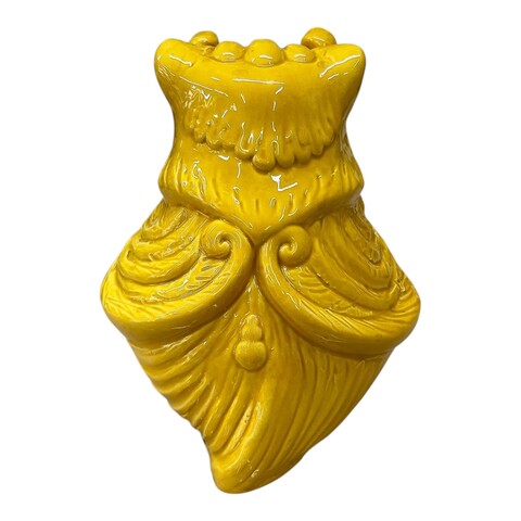 Civetta ornamentale in ceramica siciliana decoro giallo senape monocolore Produzione artigianale di Caltagirone h.15cm