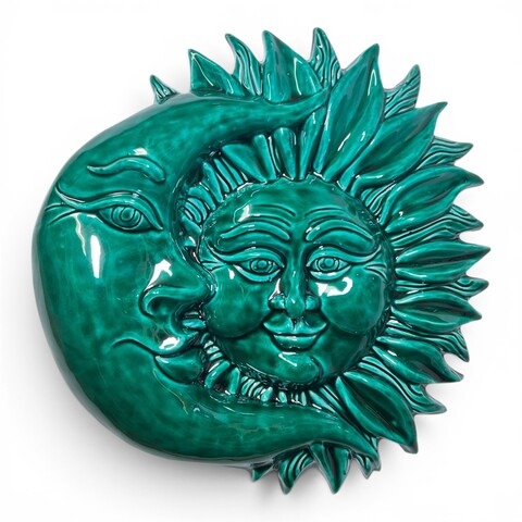 Sole e luna abbraccio da parete monocolore vari decori in ceramica siciliana Produzione artigianale di Caltagirone Lunghezza 25cm