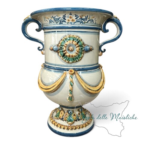 Vaso monumentale con manici decoro plastico blu e arancio in ceramica siciliana Produzione artigianale di Caltagirone due misure