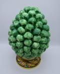 Pigna siciliana in ceramica colore verde mela con base decorata Produzione artigianale di Caltagirone h.20 cm