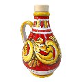 Oliera con manico in ceramica siciliana decoro ornato giallo e rosso Produzione artigianale di Caltagirone h.15cm