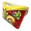 Porta biglietti da visitia in ceramica siciliana decoro ornato giallo con fondo rosso Produzione artigianale  di Caltagirone Lunghezza 12cm