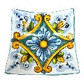 Svuota tasche/Porta caramelle in ceramica siciliana decoro barocco classico Produzione artigianale di Caltagirone Lunghezza 25cm