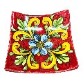 Svuota tasche/Porta caramelle in ceramica siciliana decoro ornato giallo su fondo rosso Produzione artigianale  di Caltagirone Lunghezza 25cm