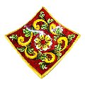 Svuota tasche/Porta caramelle in ceramica siciliana decoro ornato floreale giallo su fondo rosso Produzione artigianale di Caltagirone Lunghezza 25cm