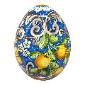 Uovo di Pasqua gigante in ceramica siciliana decoro ornato con limoni, arance e uva Produzione artigianale di Santo Stefano di Camastra h.43cm