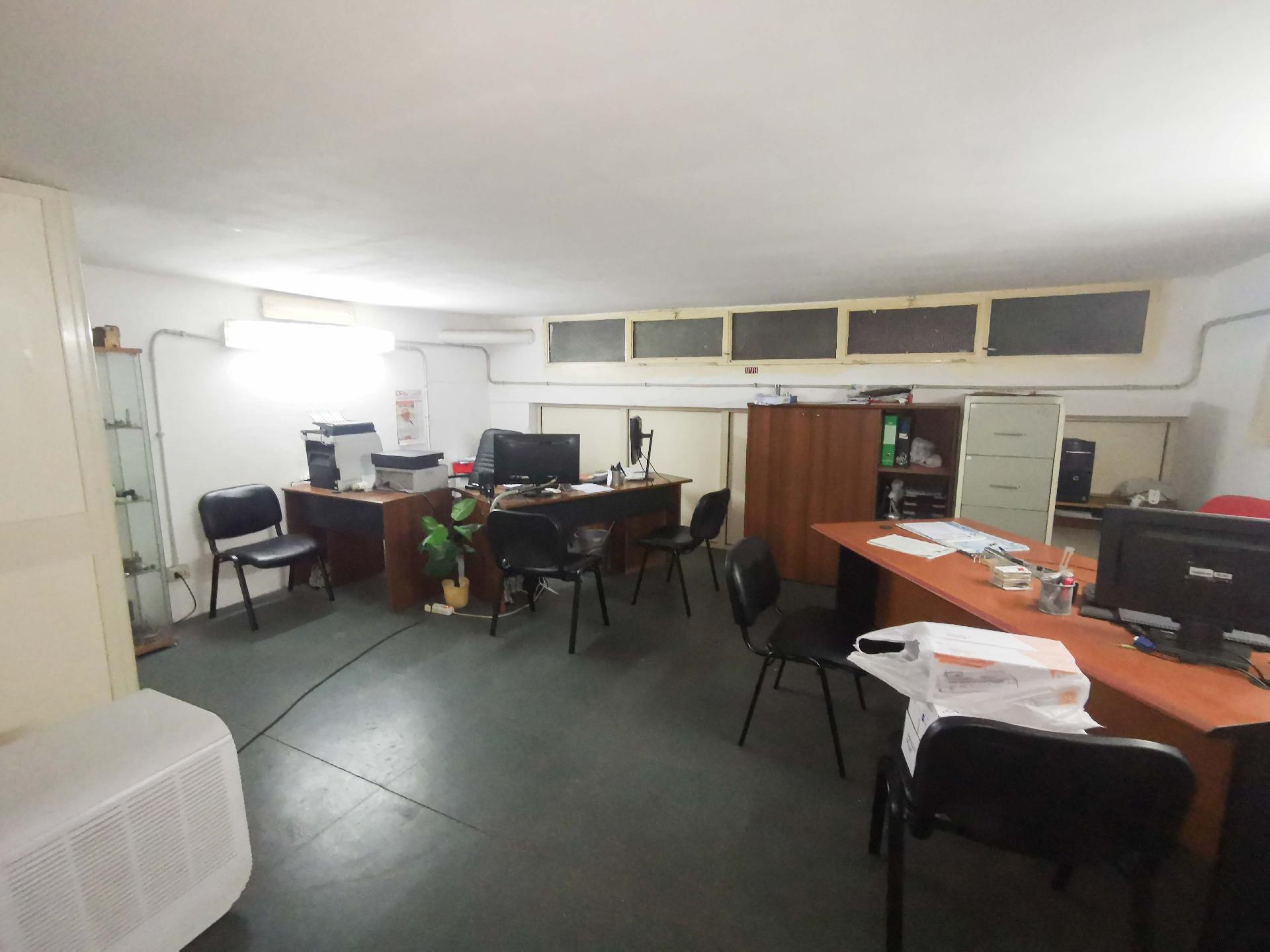 Magazzino / Deposito in Vendita a Palermo Sferracavallo
