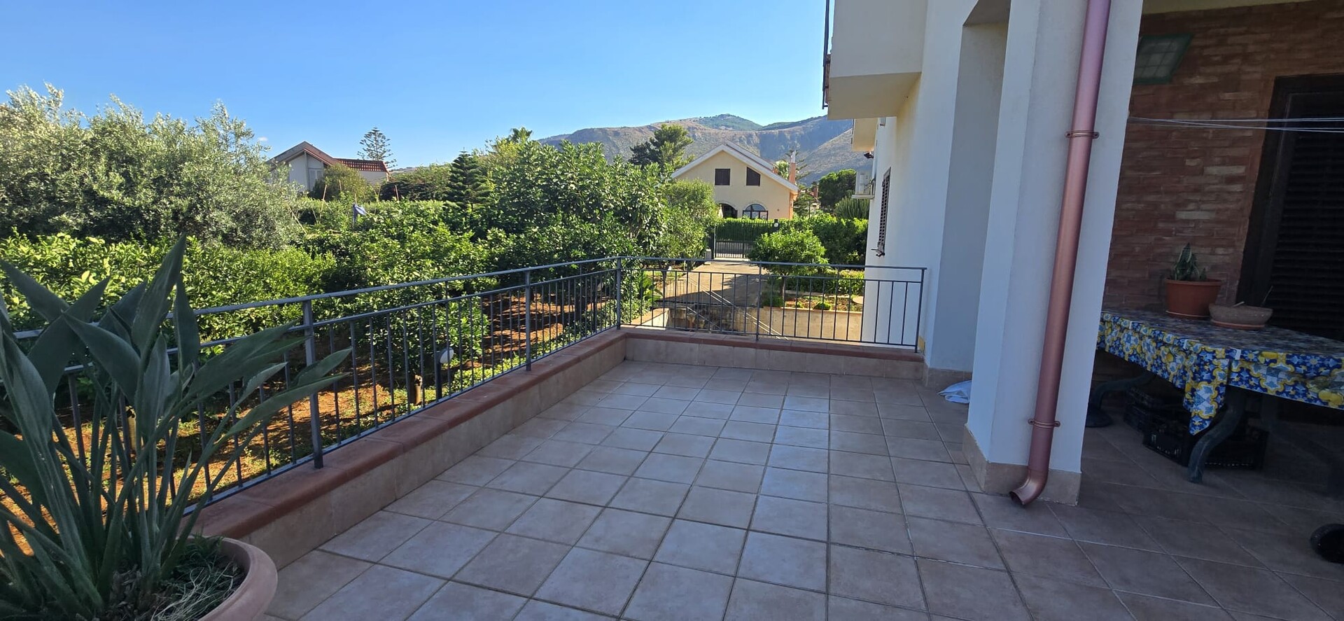 Villa in Vendita a Palermo Cardillo