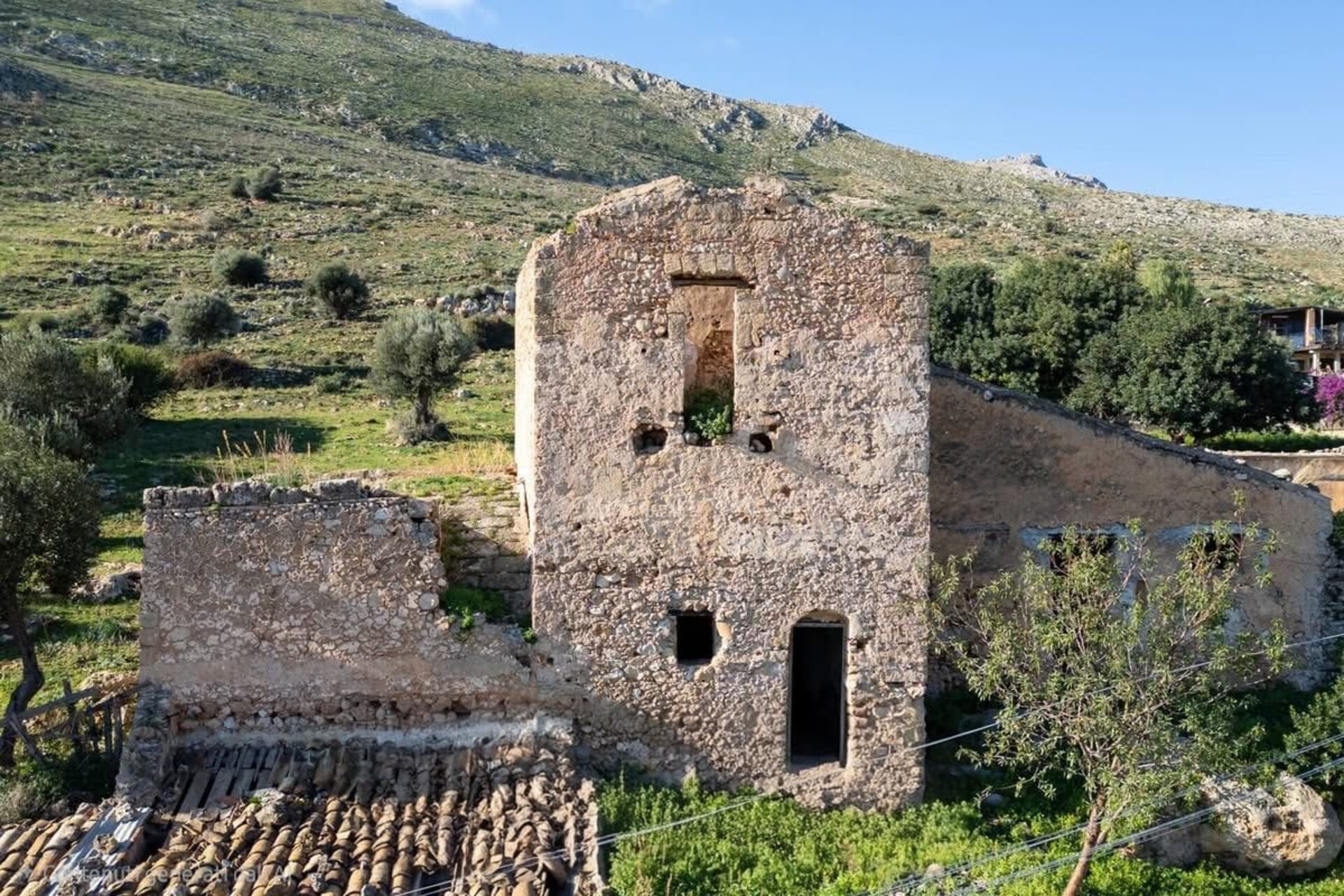 Rudere in Vendita a Palermo Tommaso Natale