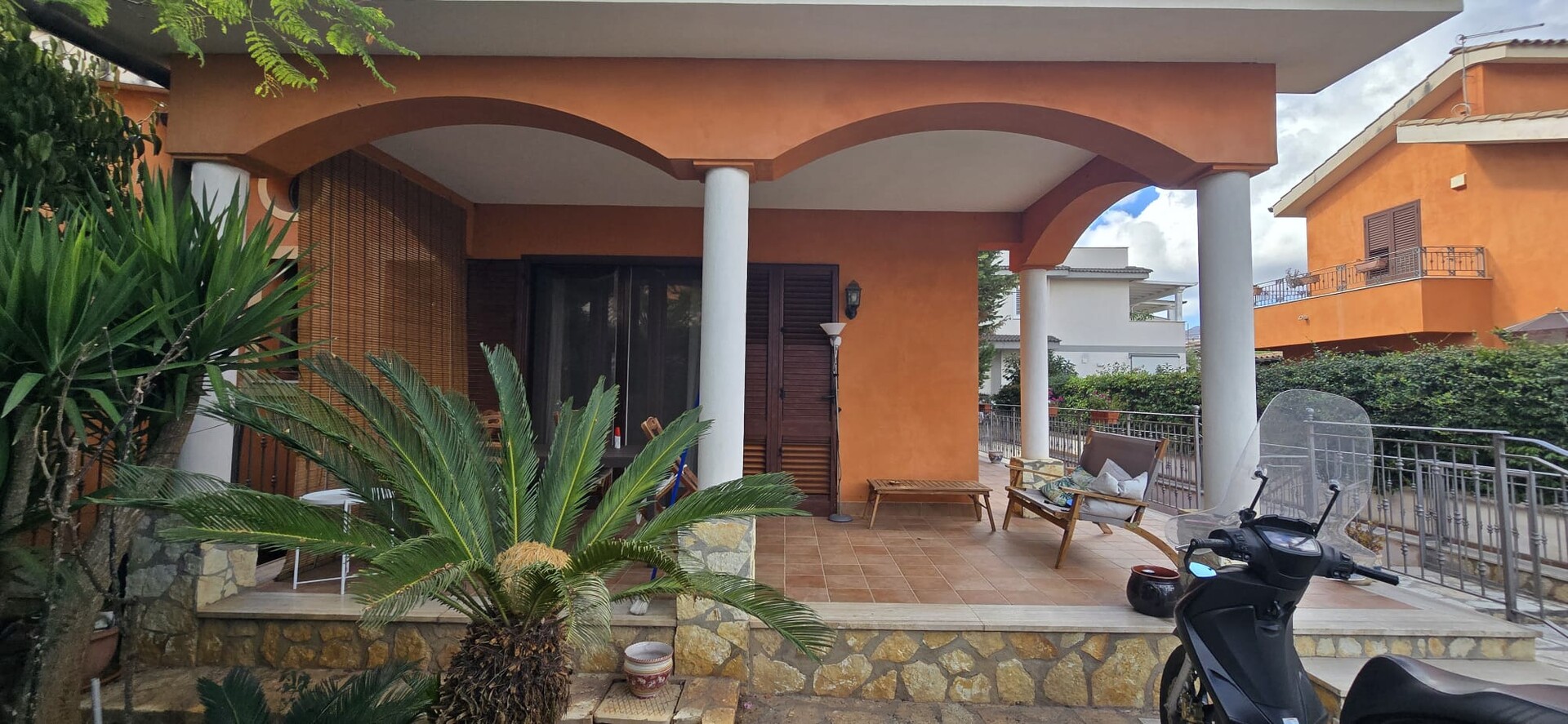 Porzione di bifamiliare in Vendita a Palermo Resuttana - San Lorenzo