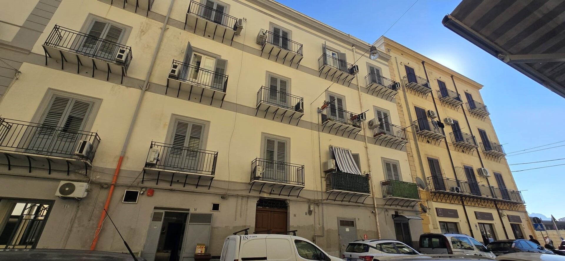 Appartamento in Affitto a Palermo C.so Tukory Stazione
