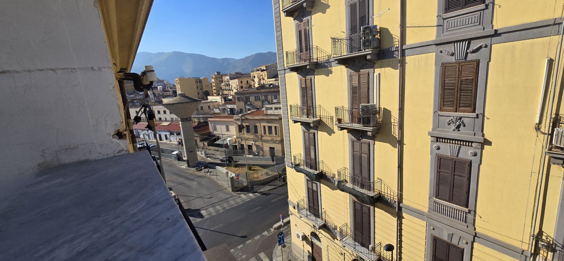 Appartamento in Affitto a Palermo C.so Tukory Stazione