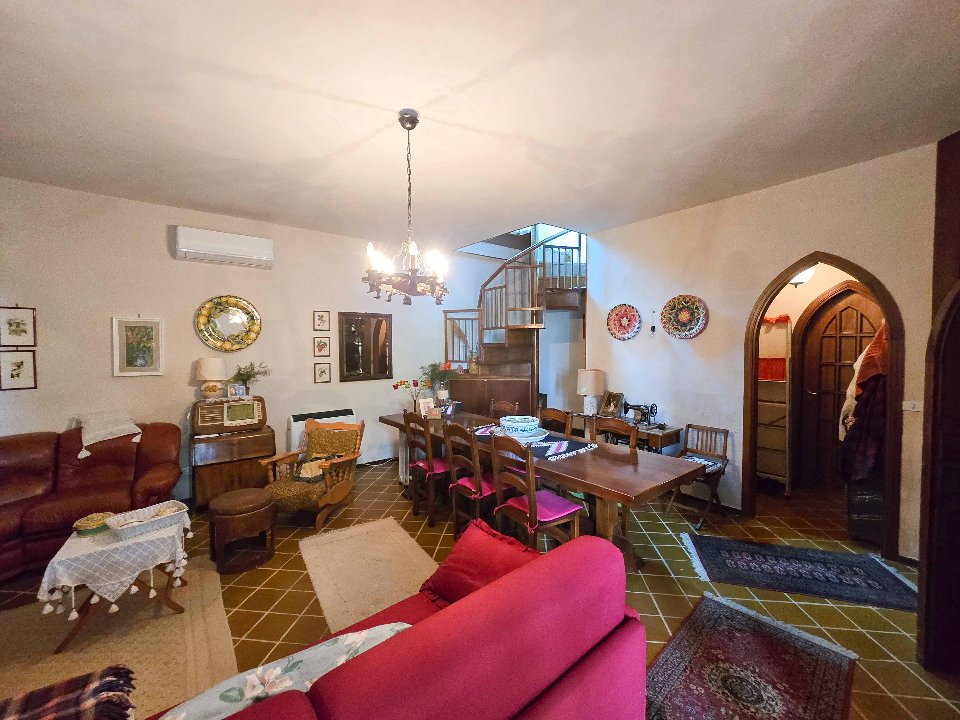 Villa indipendente in Vendita a Altavilla Milicia (Palermo)