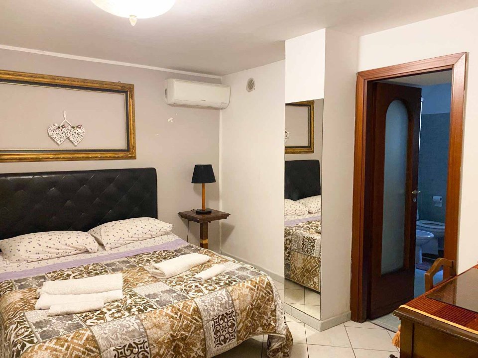 Appartamento in Vendita a Palermo Centro storico (Roma Maqueda)