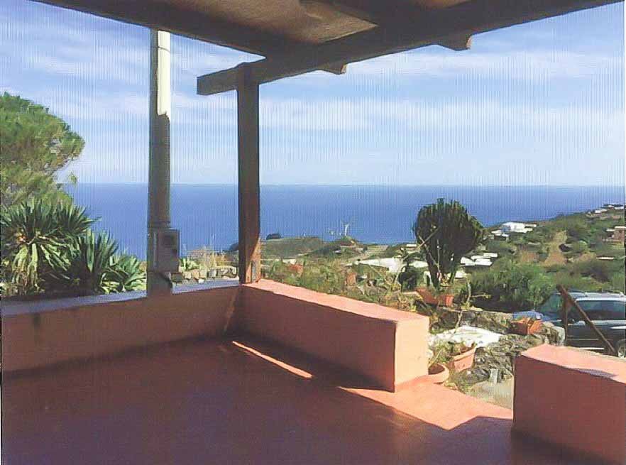 Villa in Vendita a Pantelleria (Trapani)