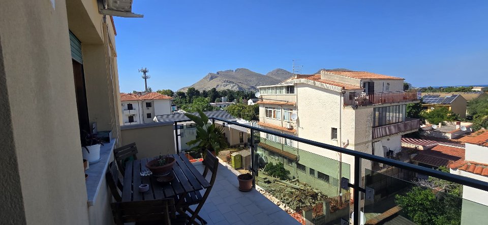 Appartamento in Vendita a Palermo Cardillo