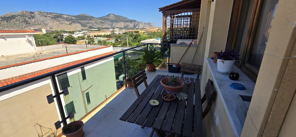 Appartamento in Vendita a Palermo Cardillo