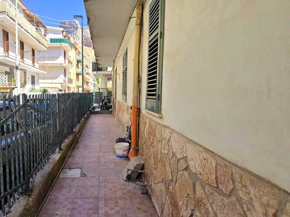 Appartamento in Vendita a Palermo Sferracavallo