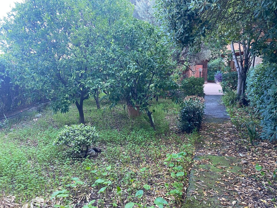 Villa in Vendita a Carini (Palermo)
