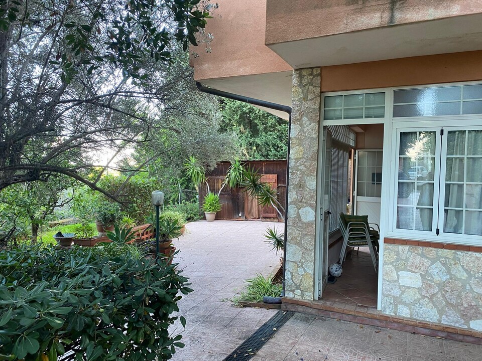 Villa in Vendita a Carini (Palermo)