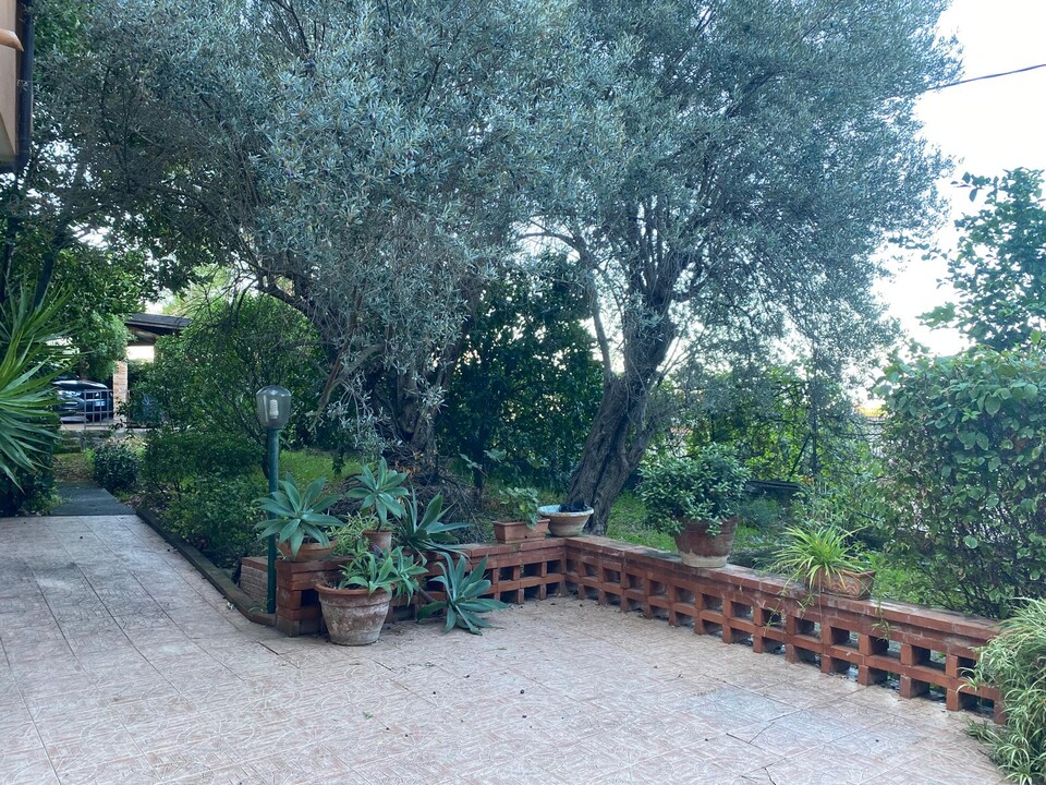 Villa in Vendita a Carini (Palermo)