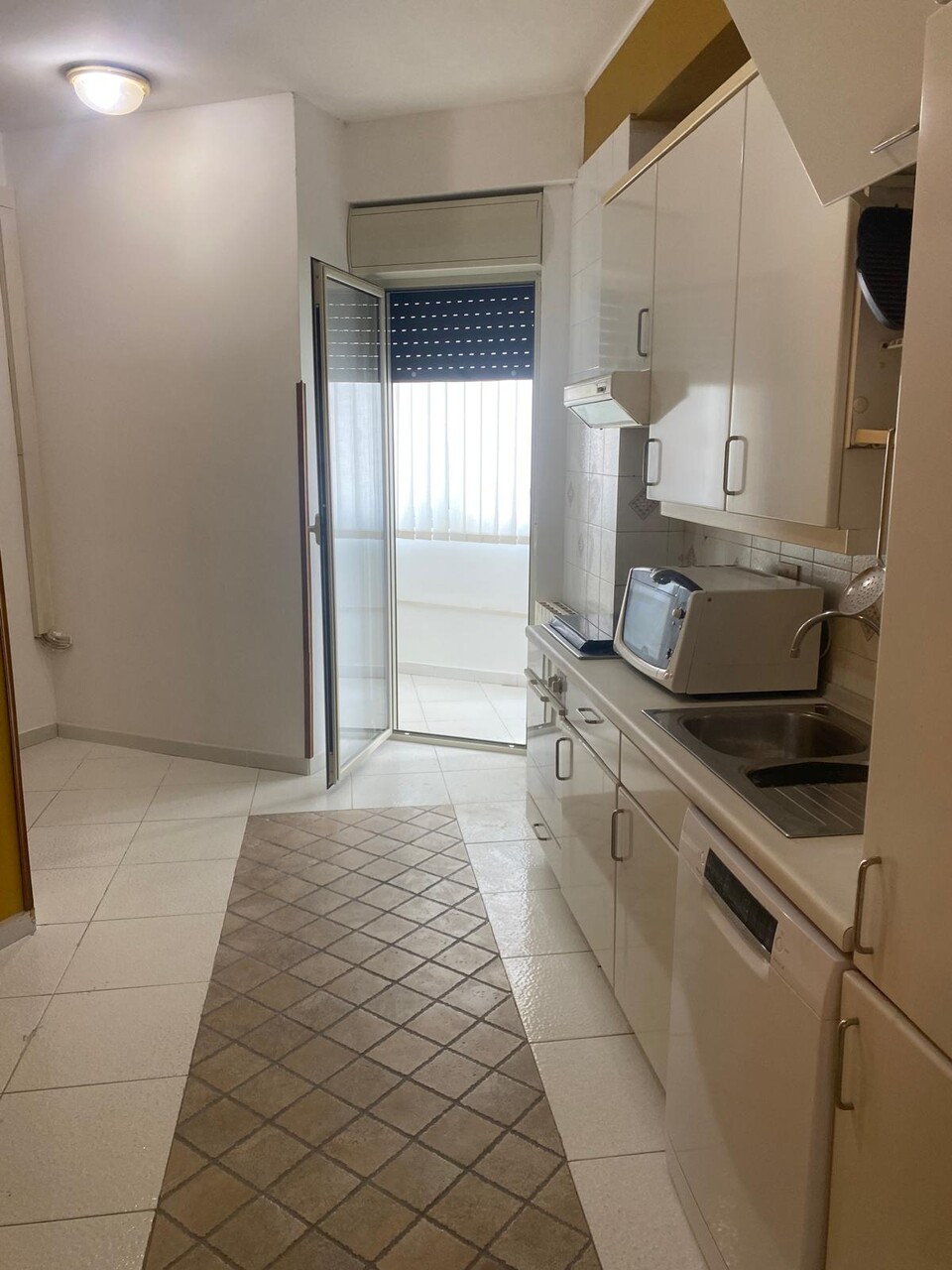 Appartamento in Vendita a Palermo Belgio-Strasburgo-de Gasperi