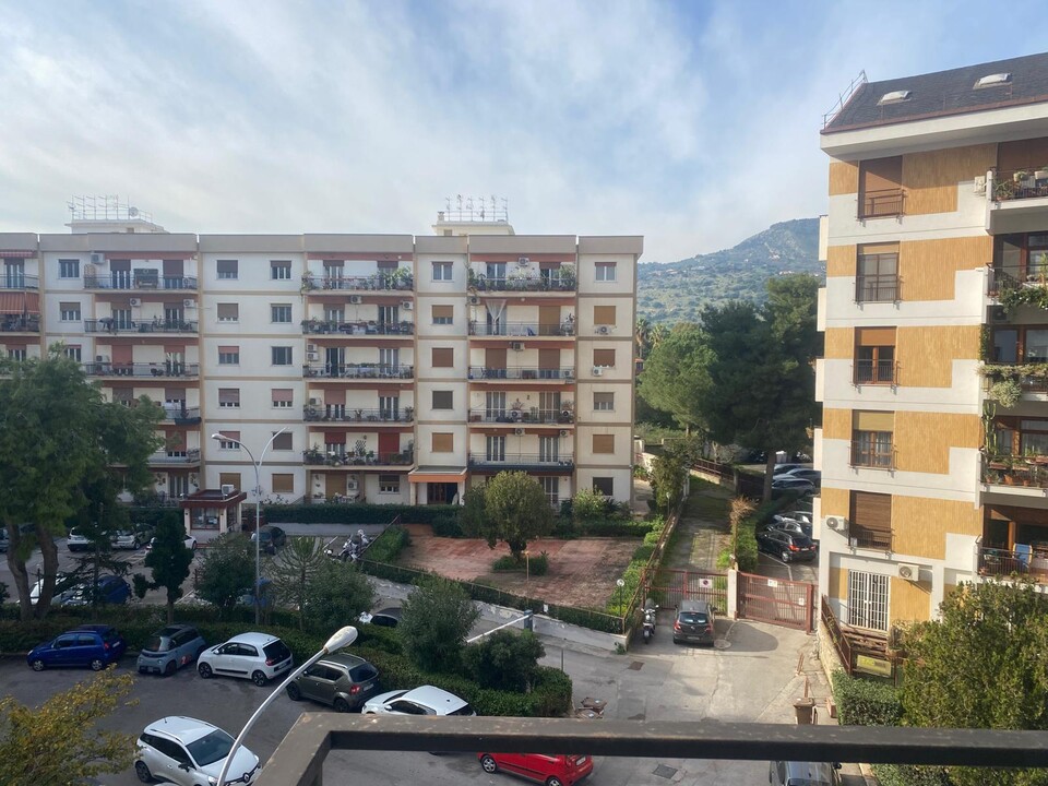Appartamento in Vendita a Palermo Belgio-Strasburgo-de Gasperi