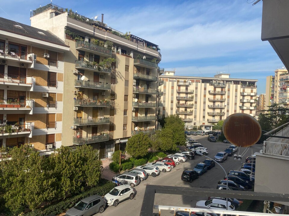 Appartamento in Vendita a Palermo Belgio-Strasburgo-de Gasperi