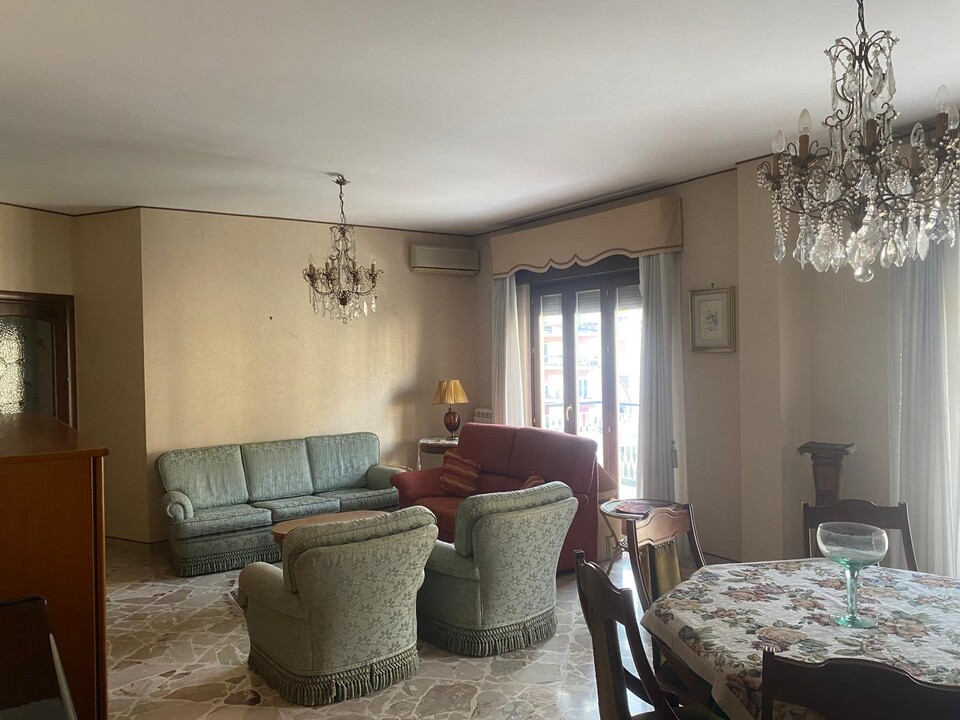 Appartamento in Vendita a Palermo Belgio-Strasburgo-de Gasperi