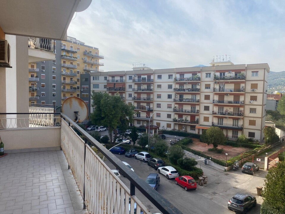 Appartamento in Vendita a Palermo Belgio-Strasburgo-de Gasperi