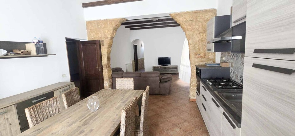 Fabbricato indipendente in Affitto a Palermo Cardillo