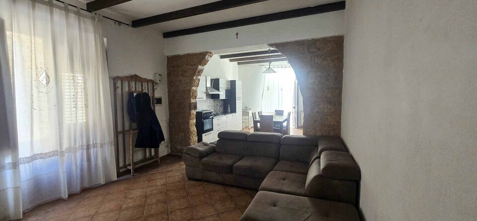 Fabbricato indipendente in Affitto a Palermo Cardillo