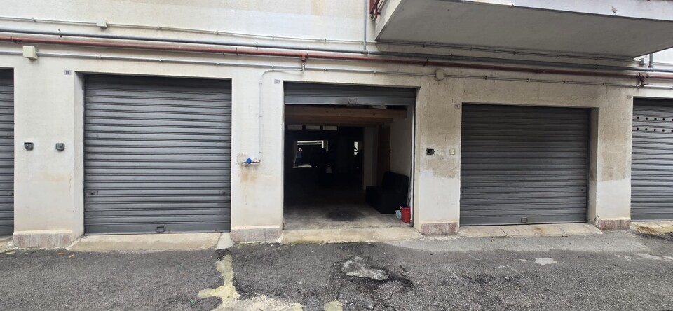 Garage doppio in Vendita a Palermo Cardillo