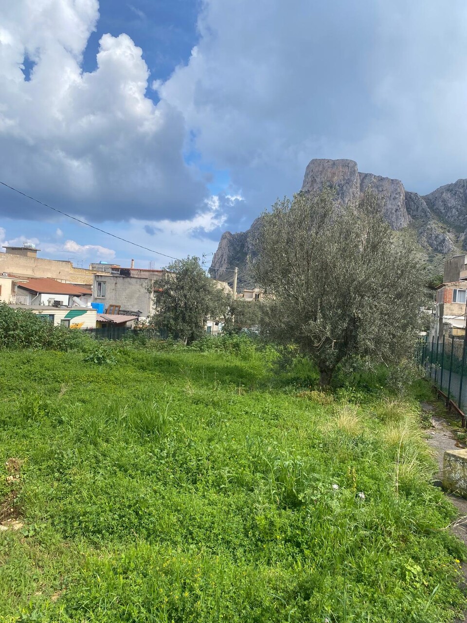Terreno Edificabile in Vendita a Palermo Sferracavallo
