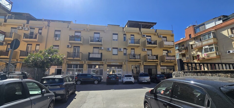 Appartamento in Vendita a Palermo Cardillo