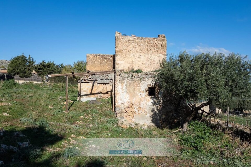 Rudere in Vendita a Palermo Tommaso Natale