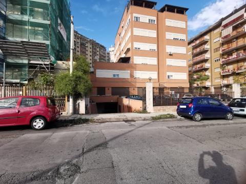 Garage / Posto auto in Vendita a Palermo Resuttana - San Lorenzo