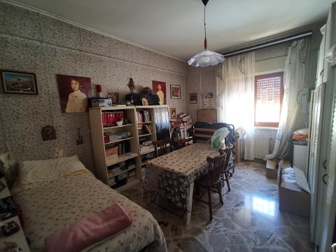 Appartamento in Vendita a Palermo Zisa - Emiro - Pitrè Bassa