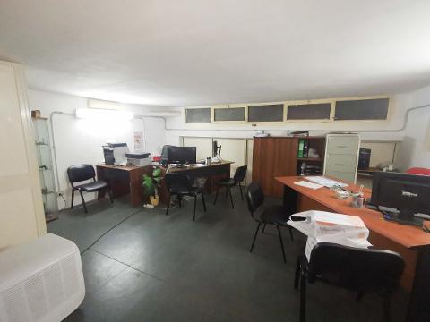 Magazzino / Deposito in Vendita a Palermo Sferracavallo