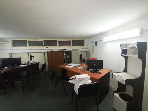Magazzino / Deposito in Vendita a Palermo Sferracavallo