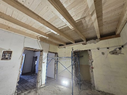 Fabbricato indipendente in Vendita a Palermo Tommaso Natale