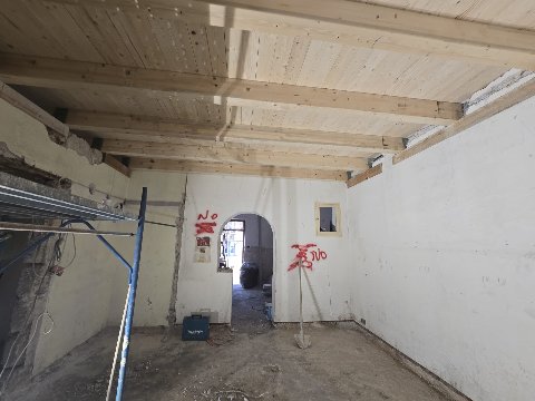 Fabbricato indipendente in Vendita a Palermo Tommaso Natale